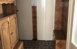 Apartament 2 camere, decomandat, etaj 1, zona Calea Floresti