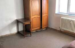 Apartament 2 camere, decomandat, etaj 1, zona Calea Floresti