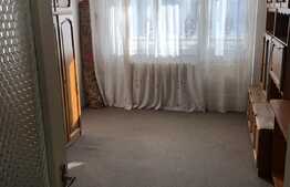 Apartament 2 camere, decomandat, etaj 1, zona Calea Floresti