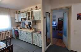 Apartament 3 camere, 70 mp, finisat, parcare, boxa, zona Gheorghe Dima