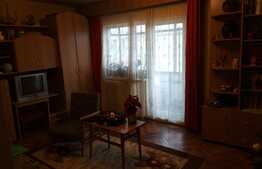 Apartament 3 camere, decomandat, zona strazii Bucuresti