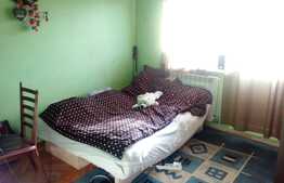 Apartament 3 camere, decomandat, zona strazii Bucuresti