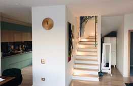 Casa de lux, 180 mp, piscina, teren de 190 mp, zona Tauti!