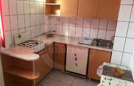 Garsoniera, 31 mp, decomandata, zona strazii Parang