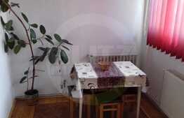 Garsoniera, 31 mp, decomandata, zona strazii Parang