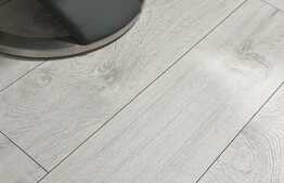 Apartament cu 3 camere, etaj intermediar, parcare, zona Vivo