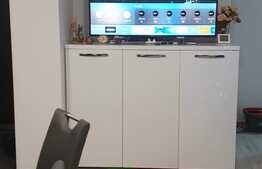 Apartament cu 3 camere, etaj intermediar, parcare, zona Vivo