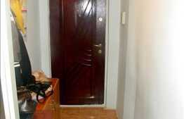 Apartament 2 camere, 41 mp, decomandat cu balcon inchis, Mehedinti