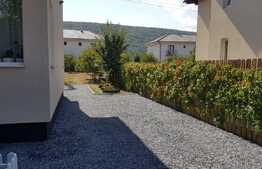 Duplex de 90 mp utli, teren de 360 mp! Zona linistita de case, Gilau!