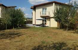 Duplex de 90 mp utli, teren de 360 mp! Zona linistita de case, Gilau!