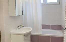 3 camere, 70mp, balcon, zona strazii Rasinari