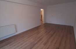 Oportunitate! 90 mp utili, 2 bai, parcare, etaj intermediar, zona Porii