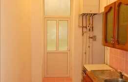 Vanzare apartament cu 2 camere, decomandat, 43 mp, zona garii