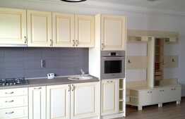 3 camere, etaj intermediar, parcare si garaj, zona Mozart