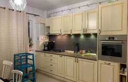 3 camere, etaj intermediar, parcare si garaj, zona Mozart