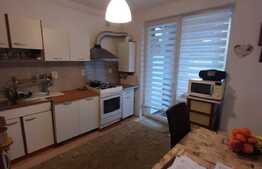 Pret oportun, decomandat, 2 balcoane inchise, zona Porii