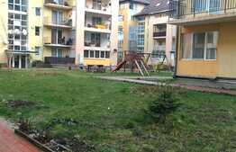 Pret oportun, confortabil, etaj intermediar, zona Porii