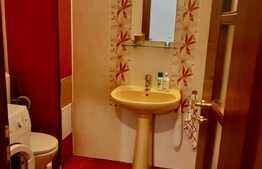 Pret oportun, confortabil, etaj intermediar, zona Porii