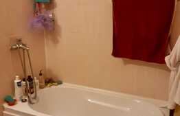 Pret oportun, confortabil, etaj intermediar, zona Porii