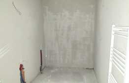 Apartament semifinisat, 2 camere, zona cartierului Terra!