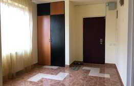 Casa 530 mp, garaj, gradina 560 mp, terasa, zona Hotel Royal
