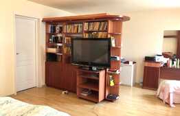 Casa 530 mp, garaj, gradina 560 mp, terasa, zona Hotel Royal