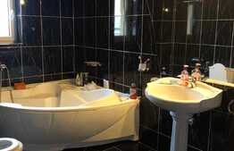 Casa 530 mp, garaj, gradina 560 mp, terasa, zona Hotel Royal