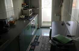 Apartament 3 camere, decomandat, etaj intermediar, zona Big Center