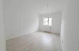 Apartament nou si spatios, zona strazii Eroilor!