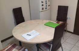 Apartament 3 camere, decomandat, etaj 2, zona Plopilor