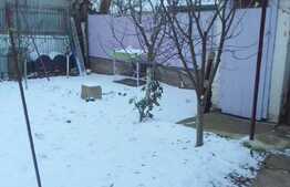 Casa 100 mp, teren 250 mp, zona de case!