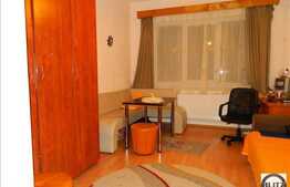 1 camera de vanzare la cateva minute de magazinul Billa