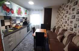 Etaj intemediar, parcare, 3 dormitoare, zona Stejarului