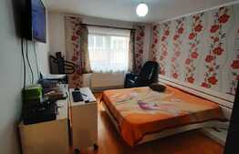 Etaj intemediar, parcare, 3 dormitoare, zona Stejarului