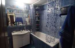 Etaj intemediar, parcare, 3 dormitoare, zona Stejarului