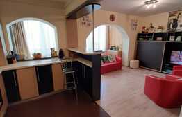 Apartament mobilat si utilat, parcare, zona Terra