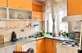 Apartament 3 camere, 70 mp, parcare, zona strazii Buna Ziua