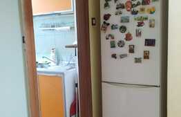 Apartament 4 camere, decomandat, etaj intermediar, zona strazii Parang
