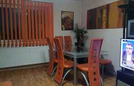 Apartament 4 camere, decomandat, etaj intermediar, zona strazii Parang