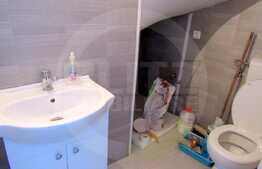 Apartament in vila, 4 camere, gradina de 75 mp, parcare! Zona Tauti!