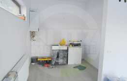 Apartament in vila, 4 camere, gradina de 75 mp, parcare! Zona Tauti!