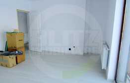 Apartament in vila, 4 camere, gradina de 75 mp, parcare! Zona Tauti!