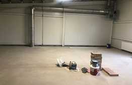 Oportunitate! Spatiu comercial, zona ultracentrala, excelent vad comercial, vitrina, Floresti