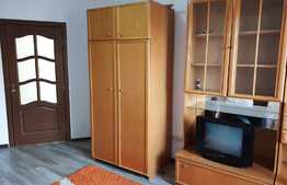  OPORTUNITATE! Apartament, 3 camere, parcare, etaj intermediar, zona Terra!