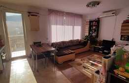 Etaj intermediar, posibilitate decomandare, 2 balcoane, parcare, zona Porii