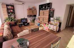 Etaj intermediar, posibilitate decomandare, 2 balcoane, parcare, zona Porii