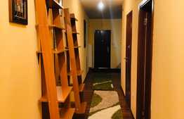 Apartament 3 camere, 70 mp, parcare, zona strazii Tautiului