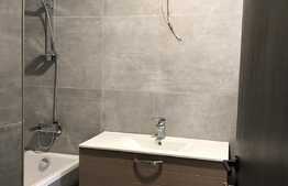 Birou proaspat renovat, 55 mp, se inchiriaza impreuna cu o terasa generoasa de 10 mp