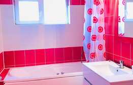 Apartament 3 camere, 65mp, parcare, zona strazii Teilor