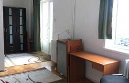 Garsoniera 31 mp, decomandata, recent renovata, zona ultracentrala